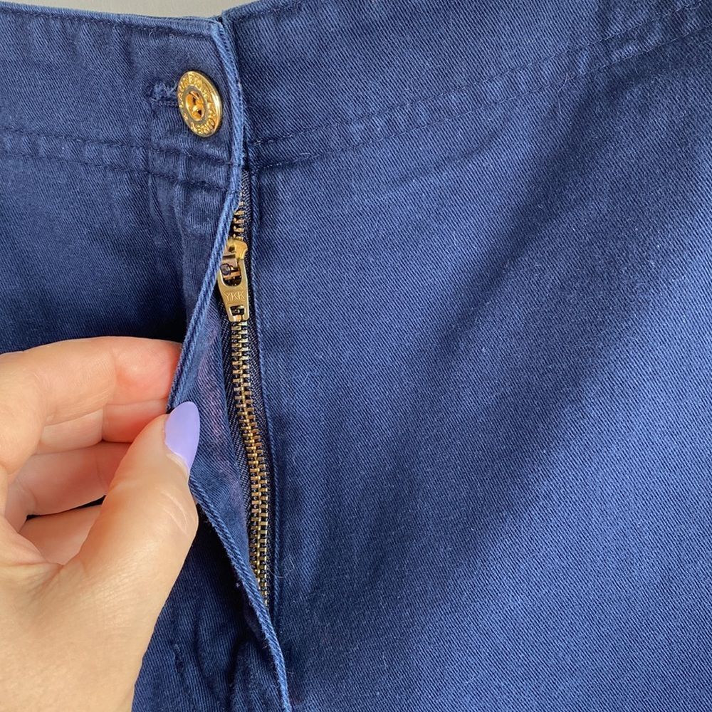 Lauren Ralph Lauren Vintage navy blue Chino cuffed shorts size 8P - Picture 2 of 9